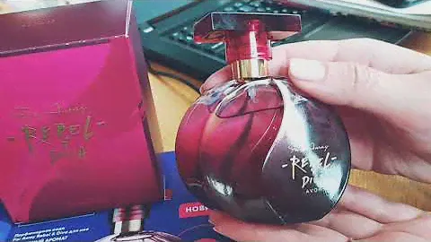 Новинка Avon Far Away Rebel & Diva -  аромат с секретом