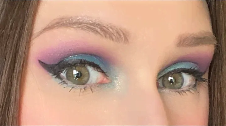 Avon’s Dream to Shine Eyeshadow Palette