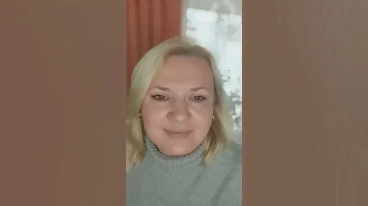 Помада Эйвон "Суперстойкость" Power Stay, цвет "Кофейный нюд".