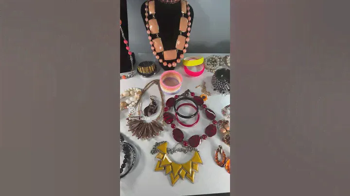 Vintage Jewelry! #jewelry #old #vintage #jewellery #plastic #bracelets #necklace #beads #fun