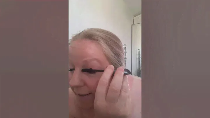 AVON TRUE EUPHORIC MASCARA