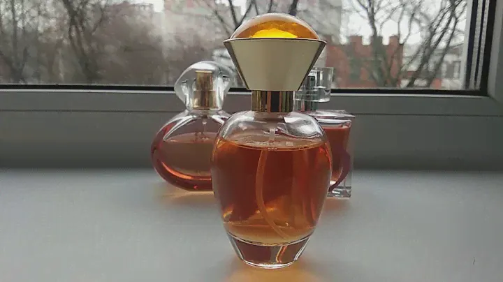 Самые любимые зимние духи Avon и Новая заря.