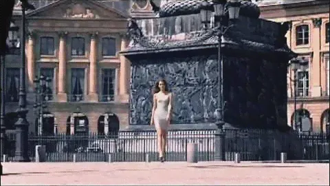 Реклама Hervé Léger Femme от Avon
