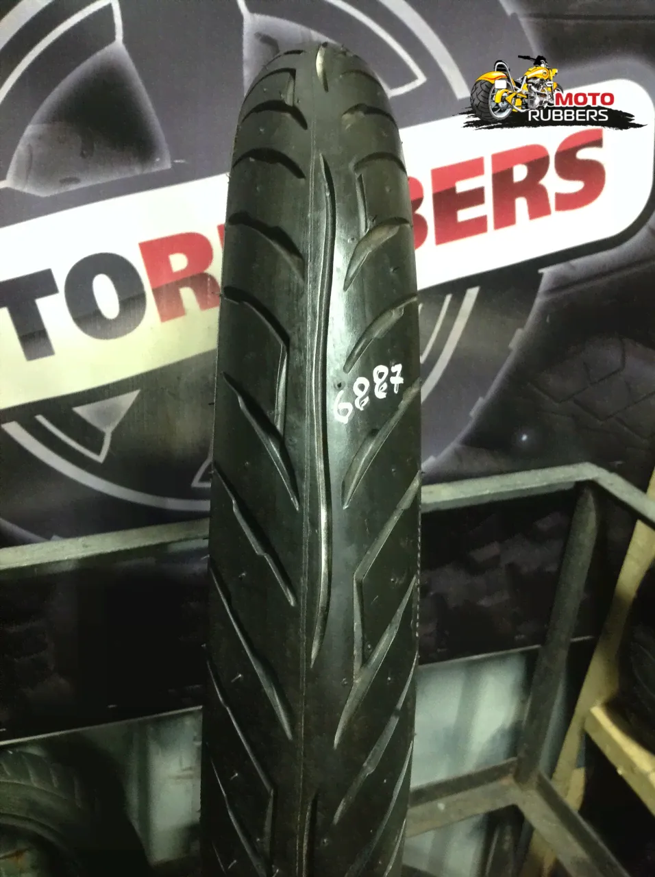 90/90 R18 Avon roadrider