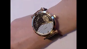Женские наручные кварцевые часы Avon Кассара