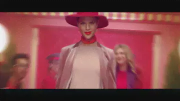 Новинка AVON - помада Взрыв Цвета