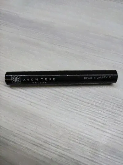 Губная помада "Леди" Avon оттенок nude blush