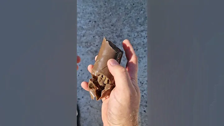колбаску из засохшего герметика есть нельзя:)