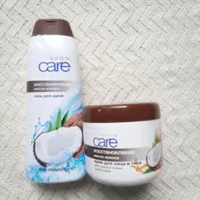 Набор Avon Care "Масло кокоса. Восстановление" (гель для душа + крем для лица и тела)