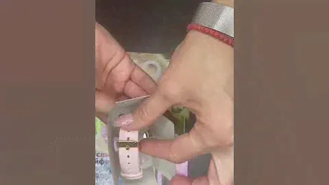 Женские наручные кварцевые часы «Маган» от Avon