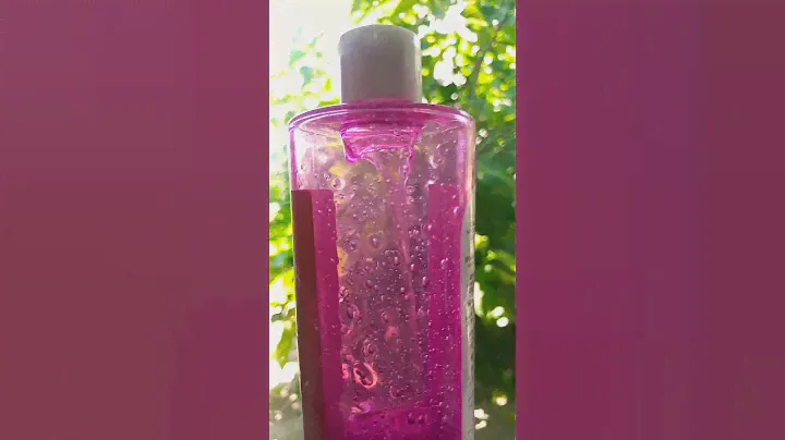 AVON гель для душу.🫧У кого такий самий?🤨може у мене не так гарно вийшло але я старалась.🐾