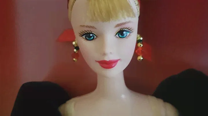 Winter Splendor Barbie. Exclusiva de Avon